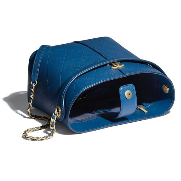 【シャネル】シャネル☆ロゴ ラムスキン ショルダーバッグ AS2286 B04829 NA117